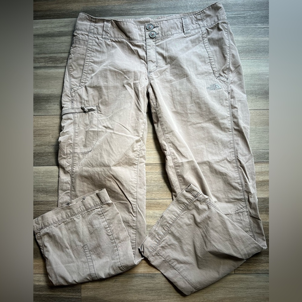 The North Face Women Pants- 12‎